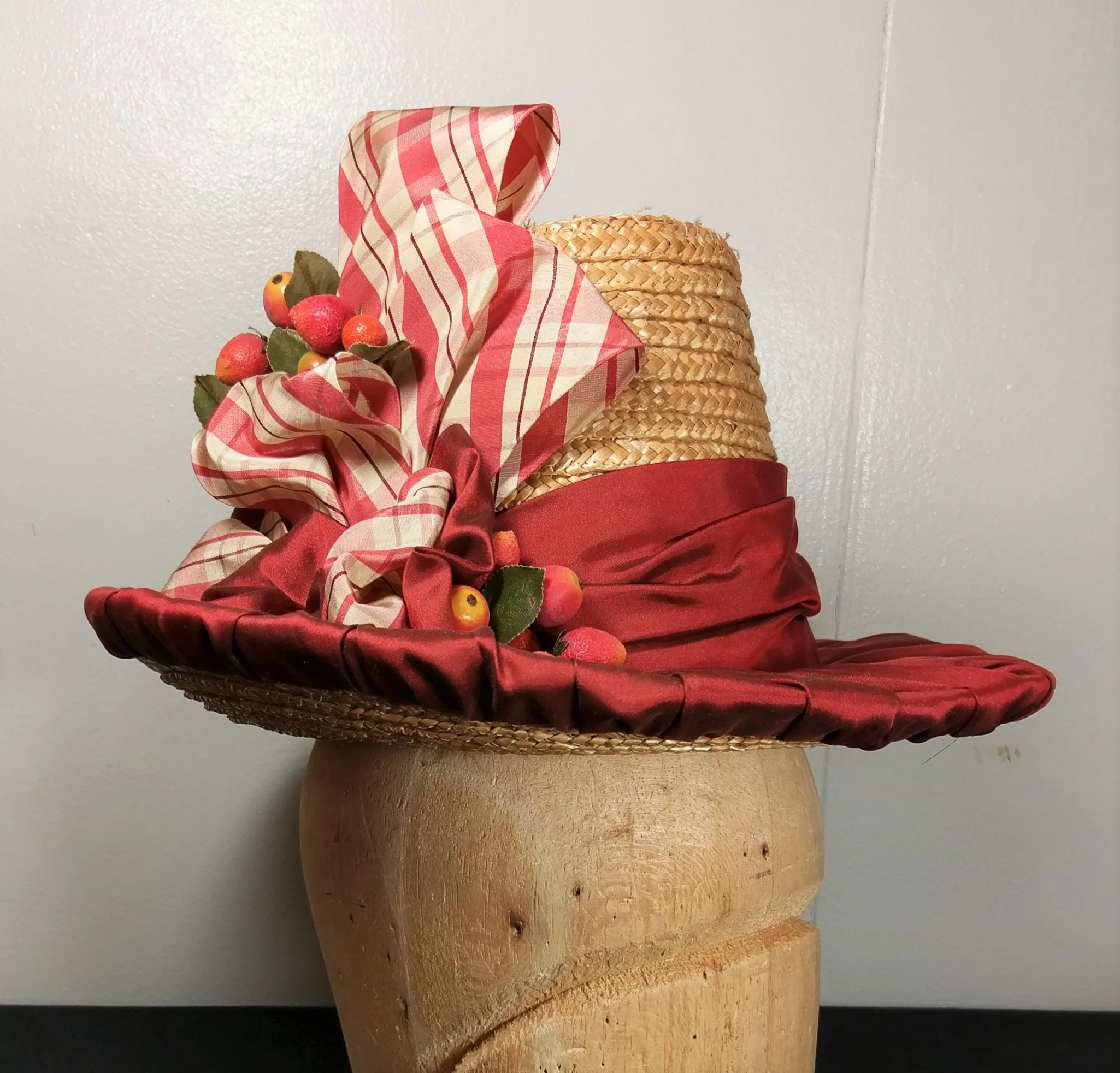 Mela Straw Braid Hat Red